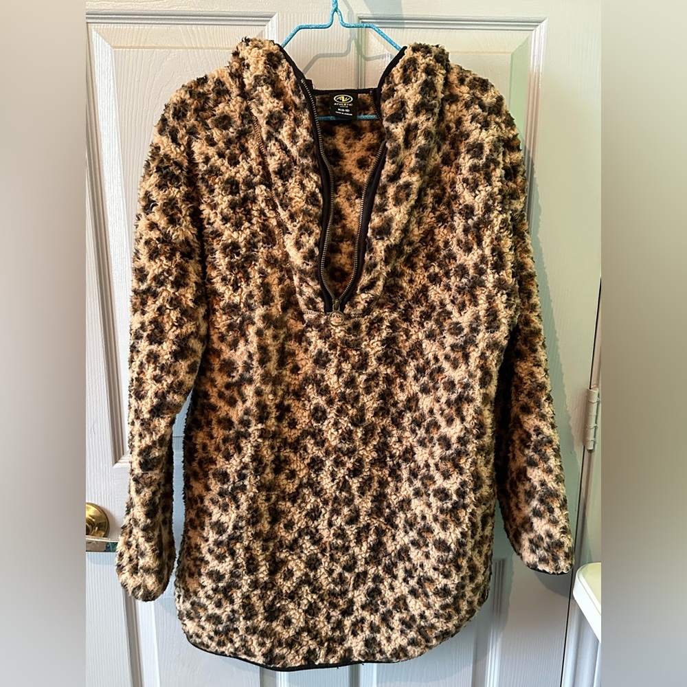 Athletic Works Women’s Tunic Sherpa 1/4 Zip Hooded Pullover Black Leopard Print